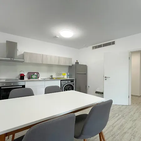Peter House - Free Parking شقة *